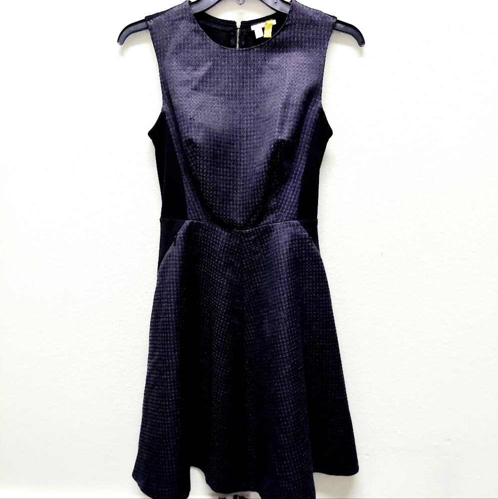 HALOGEN Size 00P  patterned front dress in excellent condition